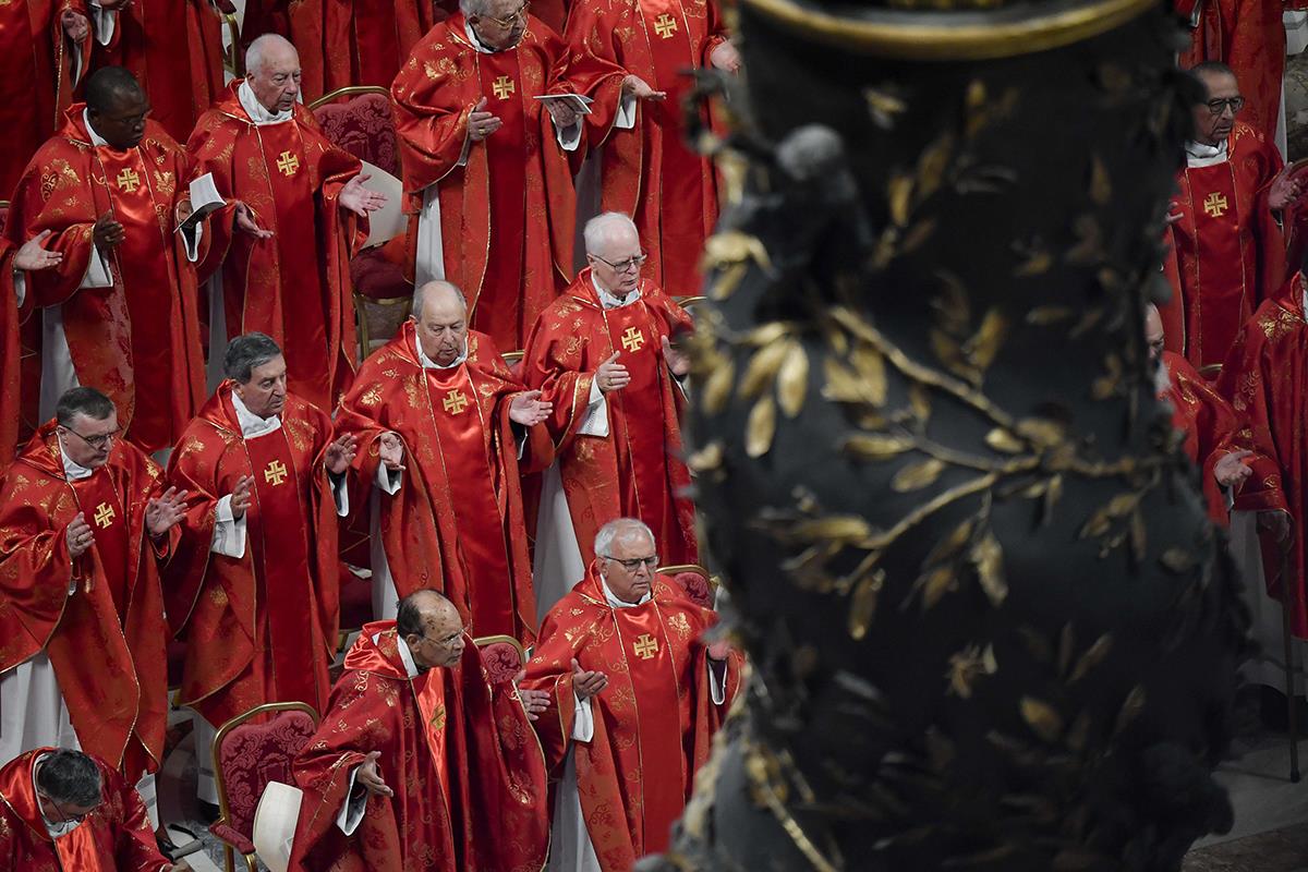 x01 EPA Vatican Media Handout.jpg