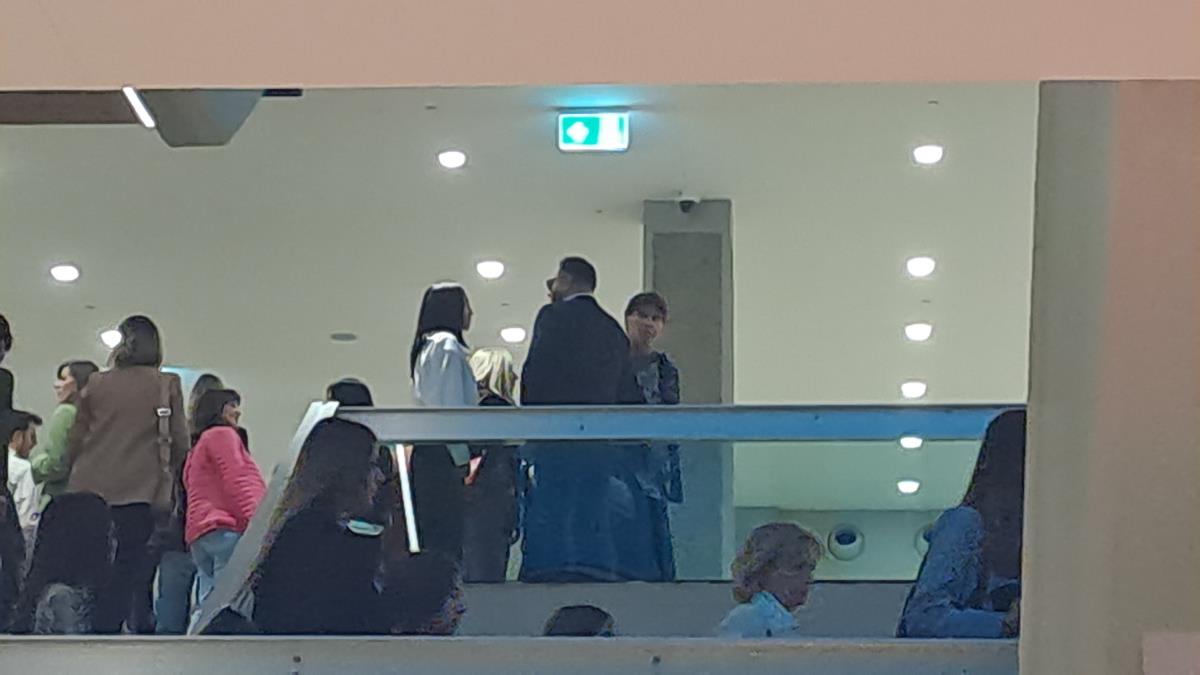 Evo s kim smo uhvatili Editu Aradinović na koncertu Marije Šerifović