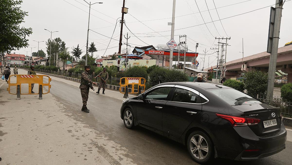 x01 EPA Farooq Khan.jpg