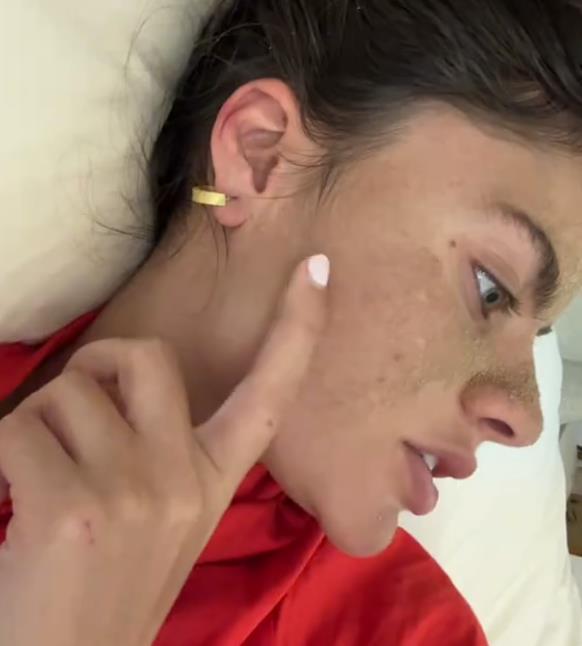 Tija Zaker je prestala da se umiva