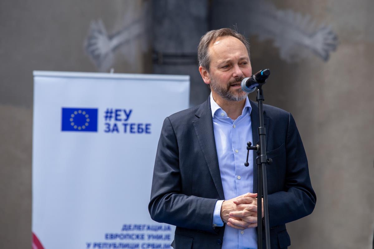 Ambasador EU u Srbiji Emanuele Žiofre.jpg