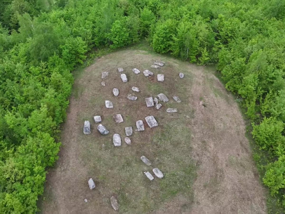 Grčko groblje - Hrti 4.jpg