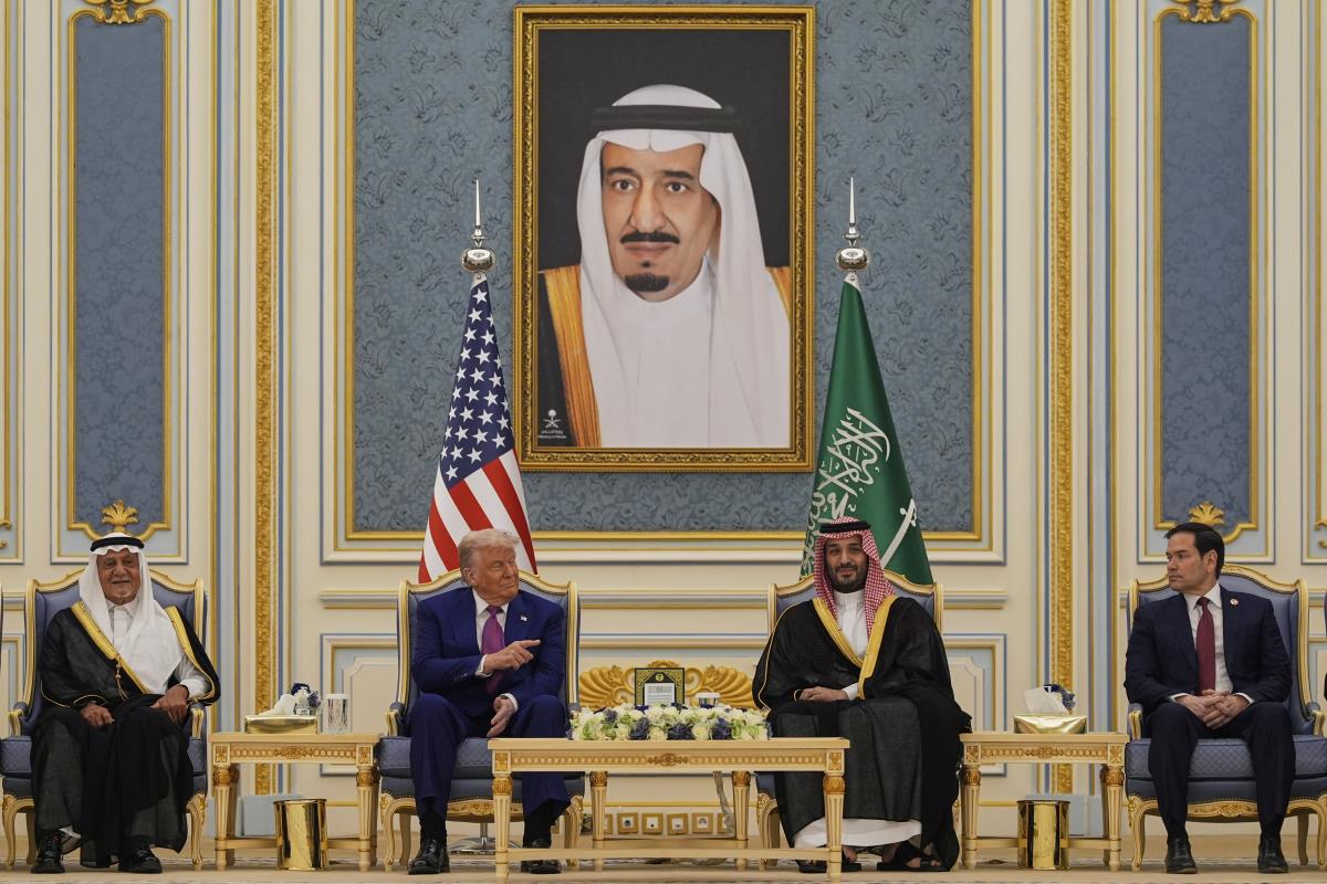 106 AP Alex Brandon.jpg