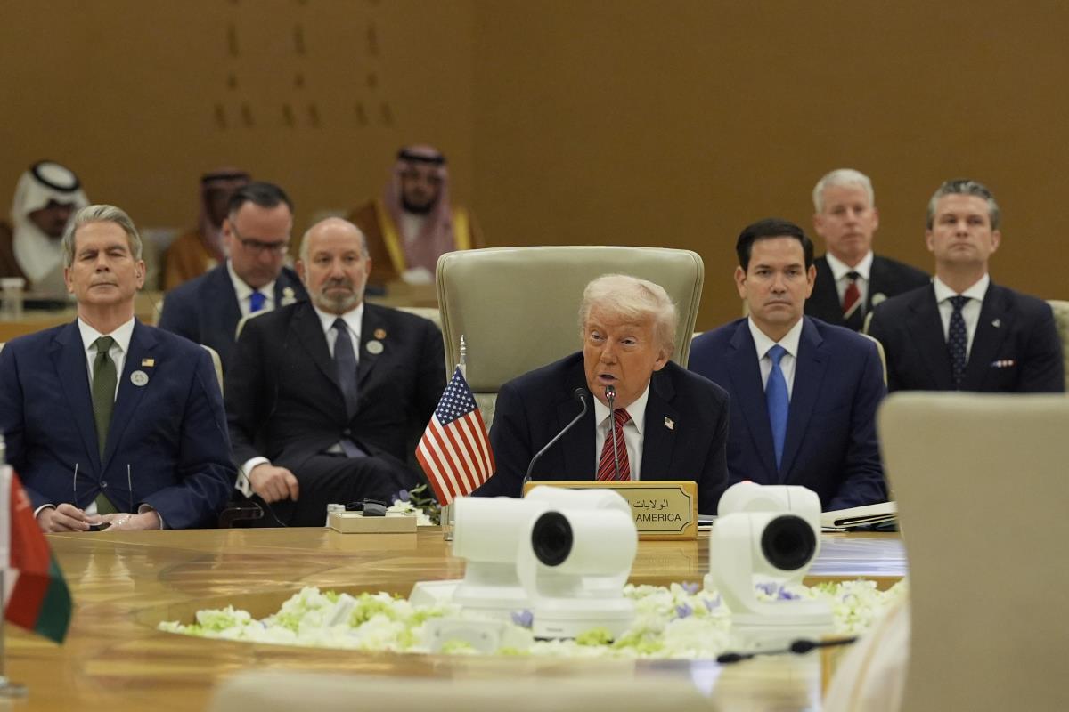 ursula03 AP Alex Brandon.jpg