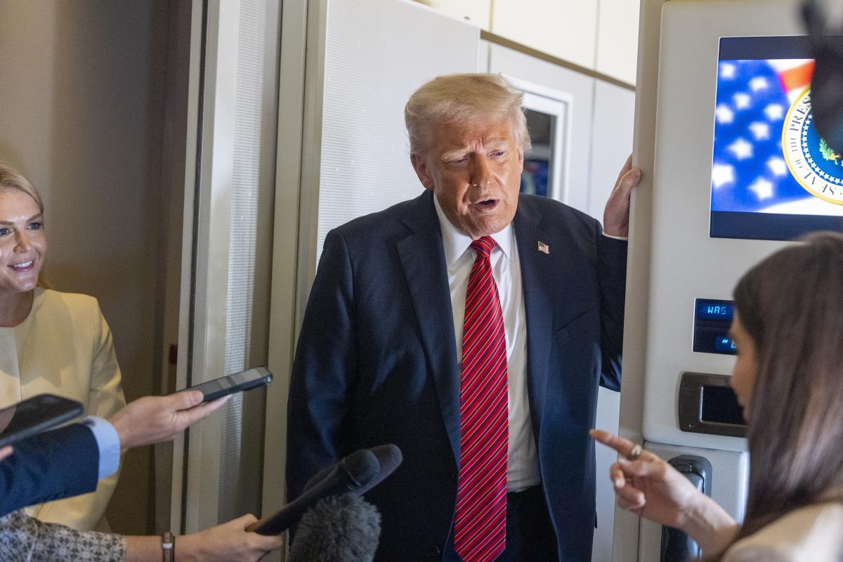 trump AP Alex Brandon.jpg