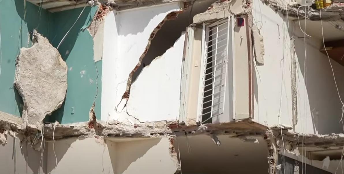 renovirao stan, srušio zgradu.jpg