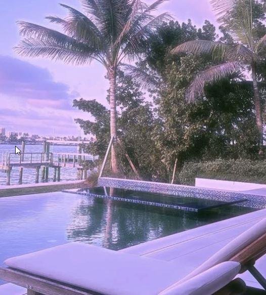 Prvi posao Lepe Brene