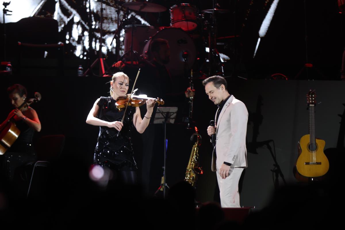 "JA SAM IMAO TU SREČU DA JEDNA ŽENA OSTANE PORED MENE" Peđa Jovanović se na svom profilu javno obratio svojoj supruzi Ani: Želim da joj kažem...