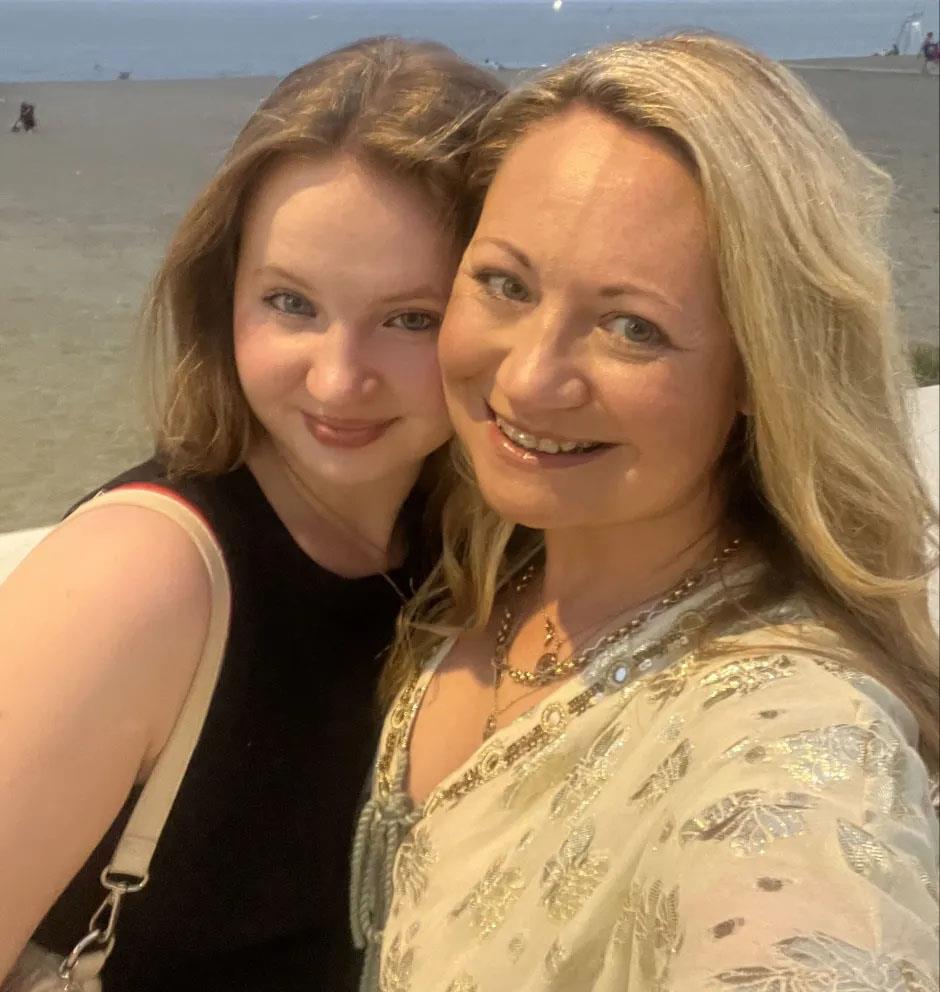 c28f5720-2a47-431d-a9a6-0fef3a6c7450 copy.jpg