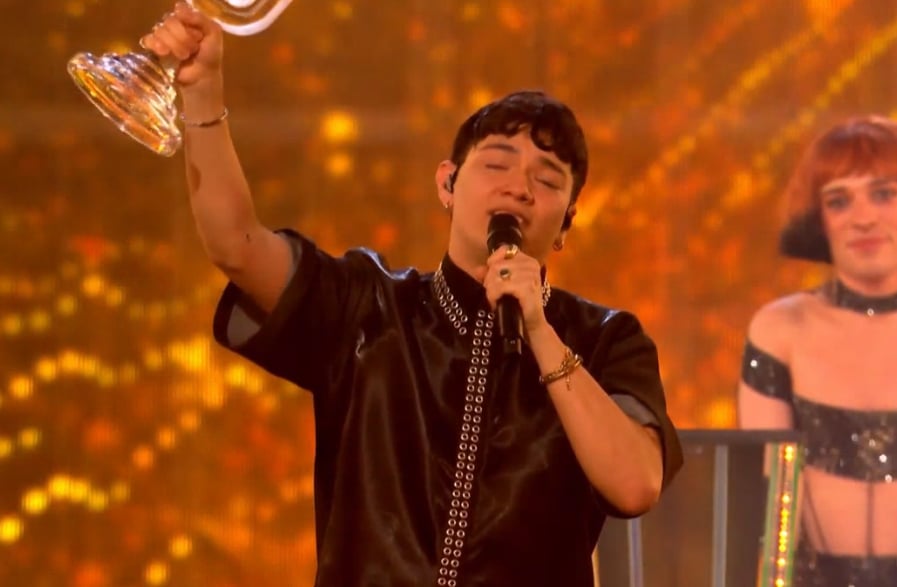 Marija Šerifović od Srbije dobila bombonjeru