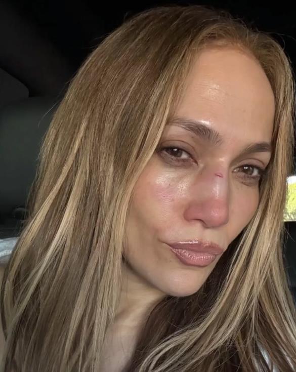 dženifer lopez 1.png