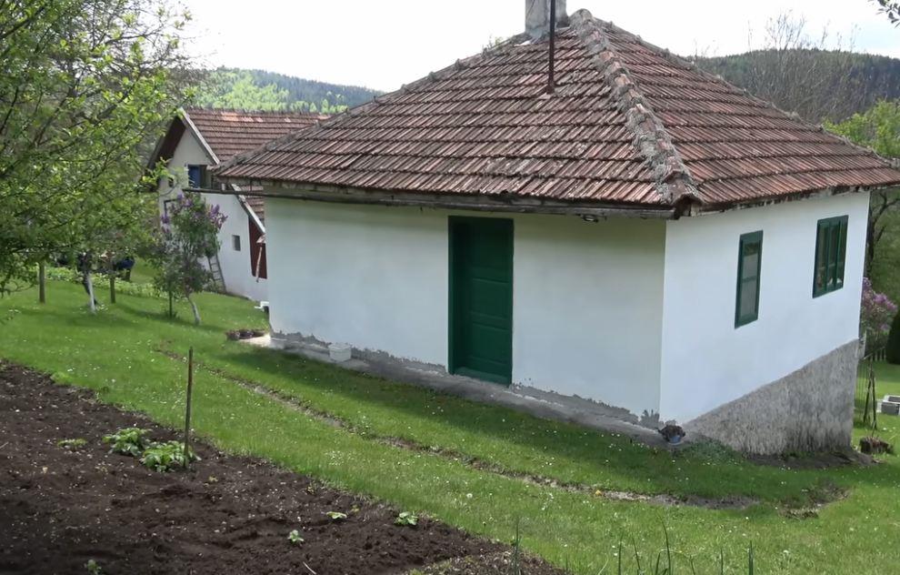 2025-05-18 14_15_03-halid bešlić, selo vrabac - Google претрага.jpg