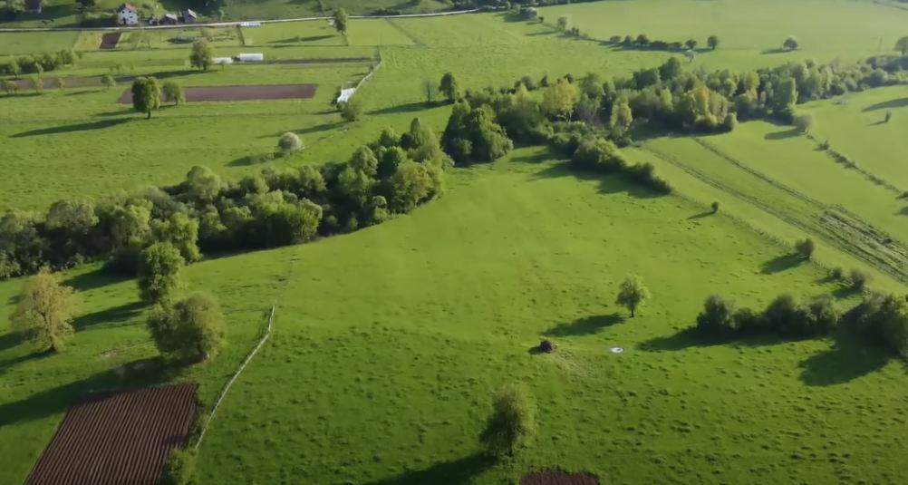 2025-05-18 14_15_12-halid bešlić, selo vrabac - Google претрага.jpg