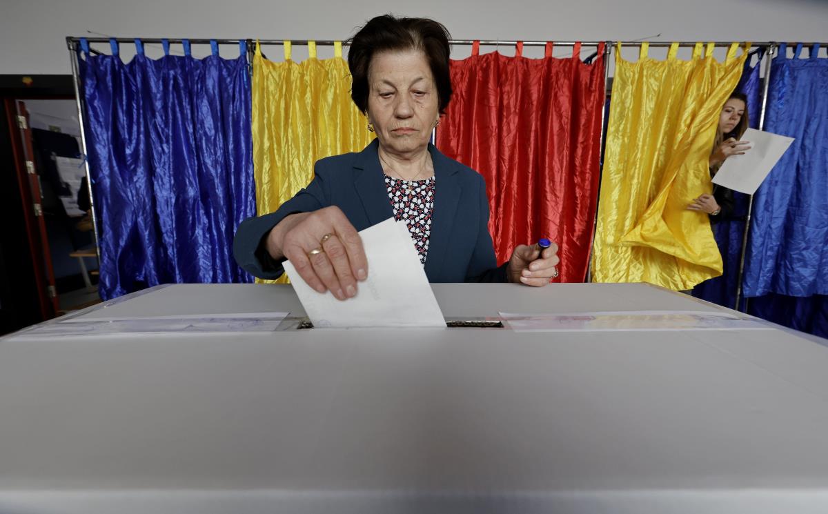 105 EPA Robert Ghement.jpg