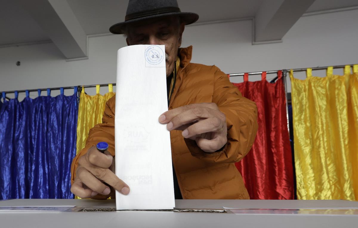 101 EPA Robert Ghement.jpg