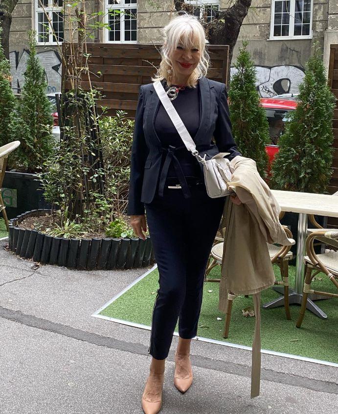 2025-05-19 09_43_26-Instagram.jpg