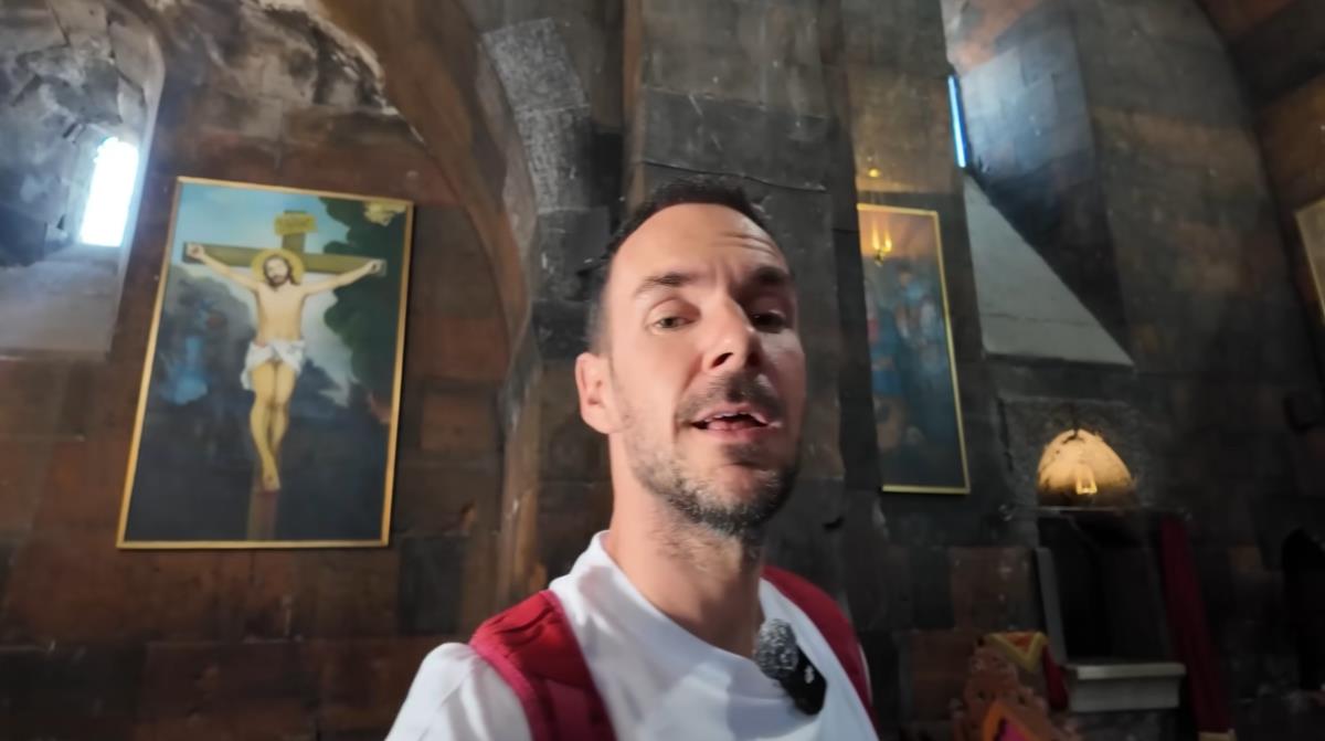 Robert Dacešin 4.png