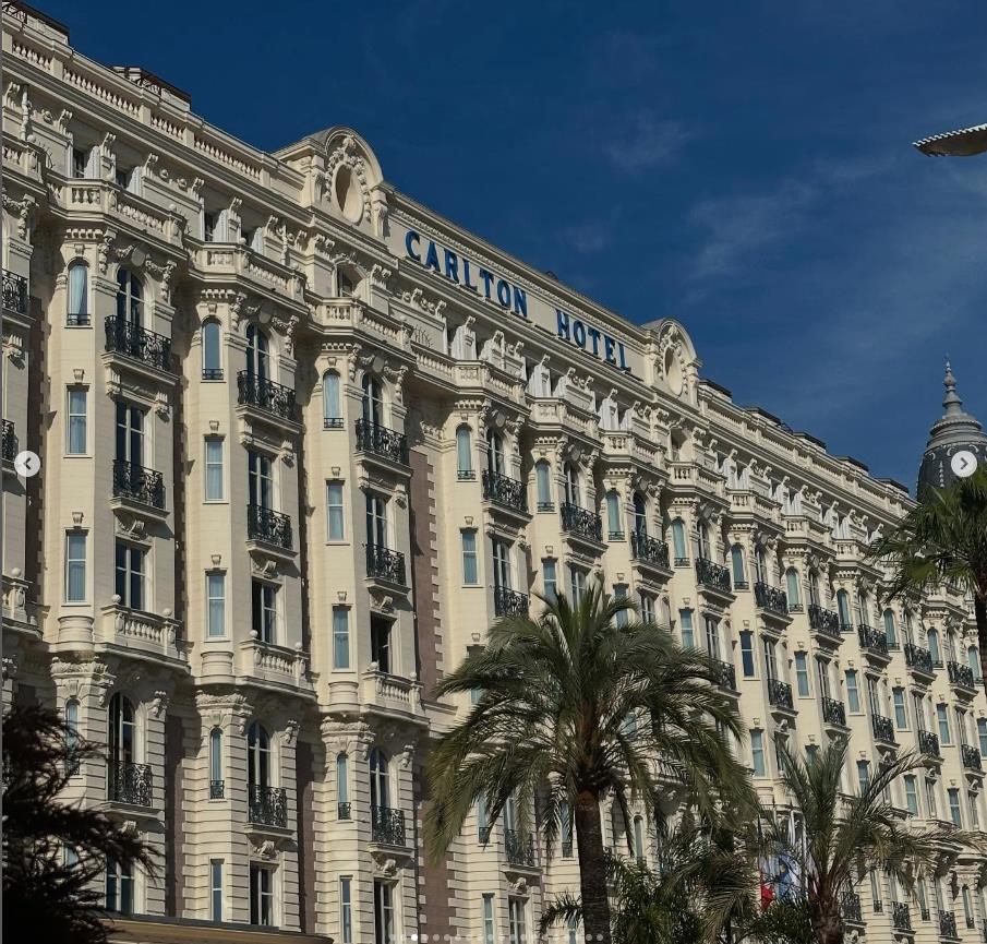 Anica Lazić i Lazar Ristovski 3.png