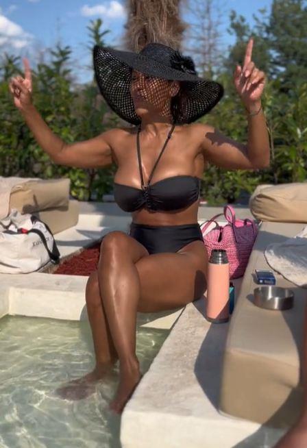 Mina Kostić oduševila golišavim video snimkom