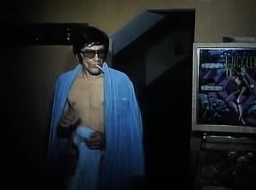 Dragan Nikolić u filmu Mlad i zdrav kao ruža