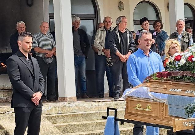 2025-05-22 16_44_08-WhatsApp.jpg