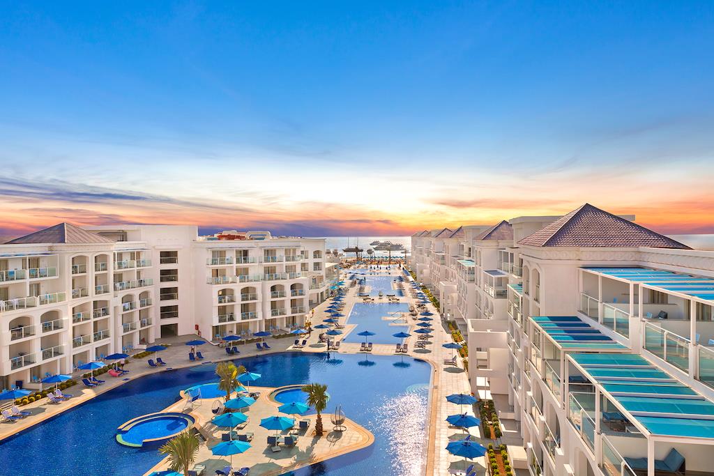 Blu Spa Resort NASLOVNA.png