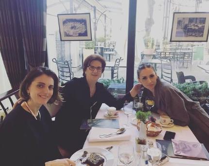 emina jahović sa porodicom