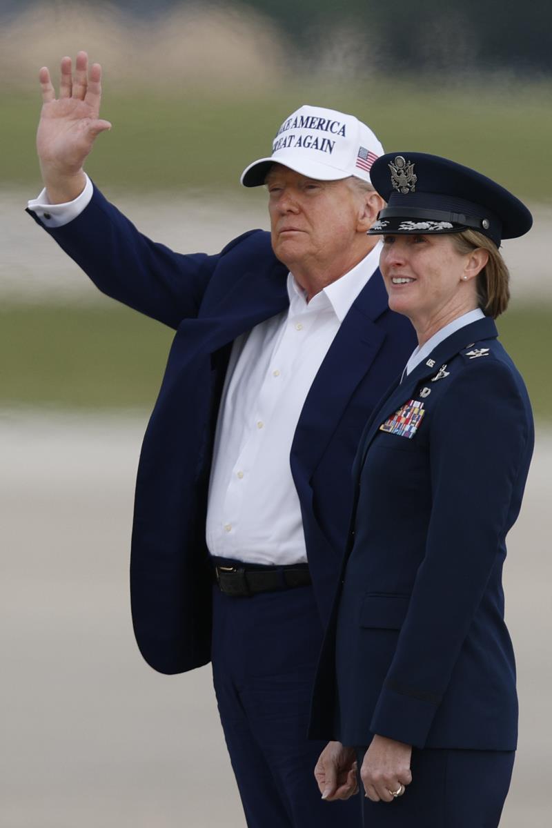 trumo03 AP Luis M Alvarez.jpg