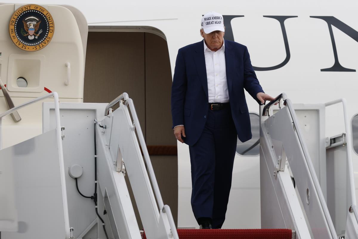 trumo05 AP Luis M Alvarez.jpg