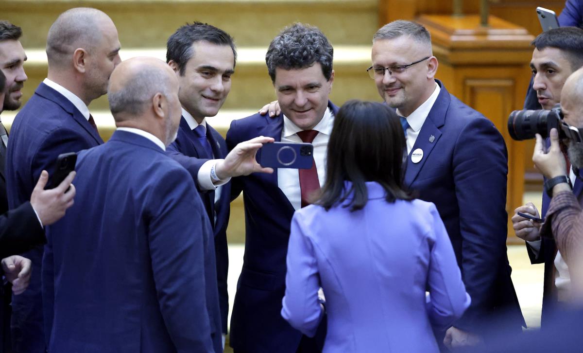 107 EPA Robert Ghement.jpg