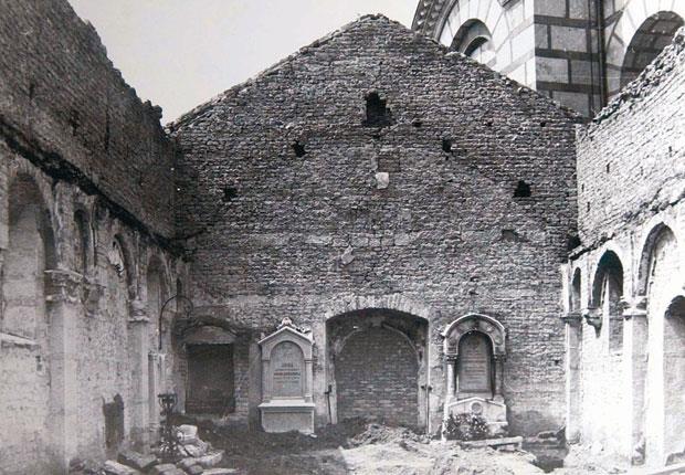 Old_St_Mark's_Church_in_Belgrade.jpg