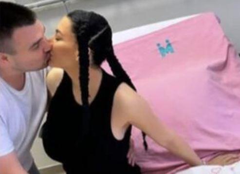 2025-05-27 11_29_04-Ovako izgleda muž Helene Topalović _ Kurir.jpg