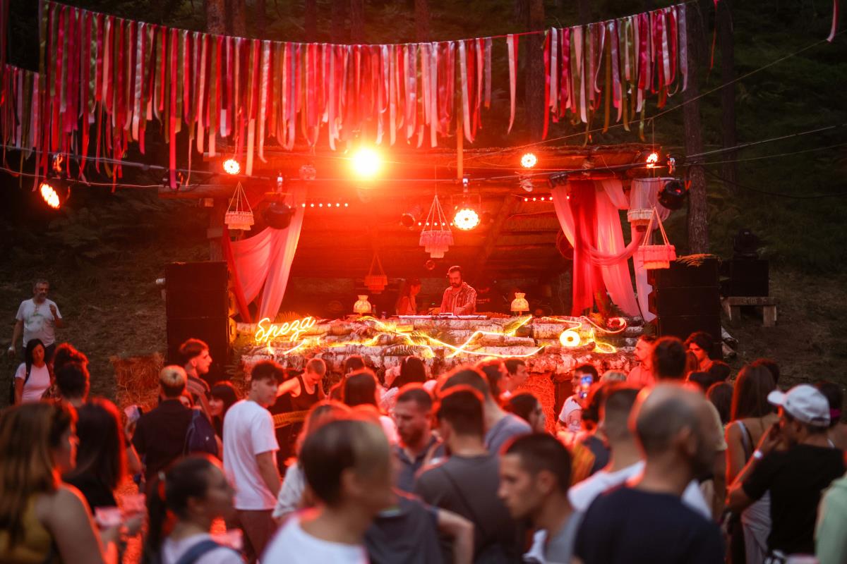 foto by Dobrica Mitrovic  (2).jpg