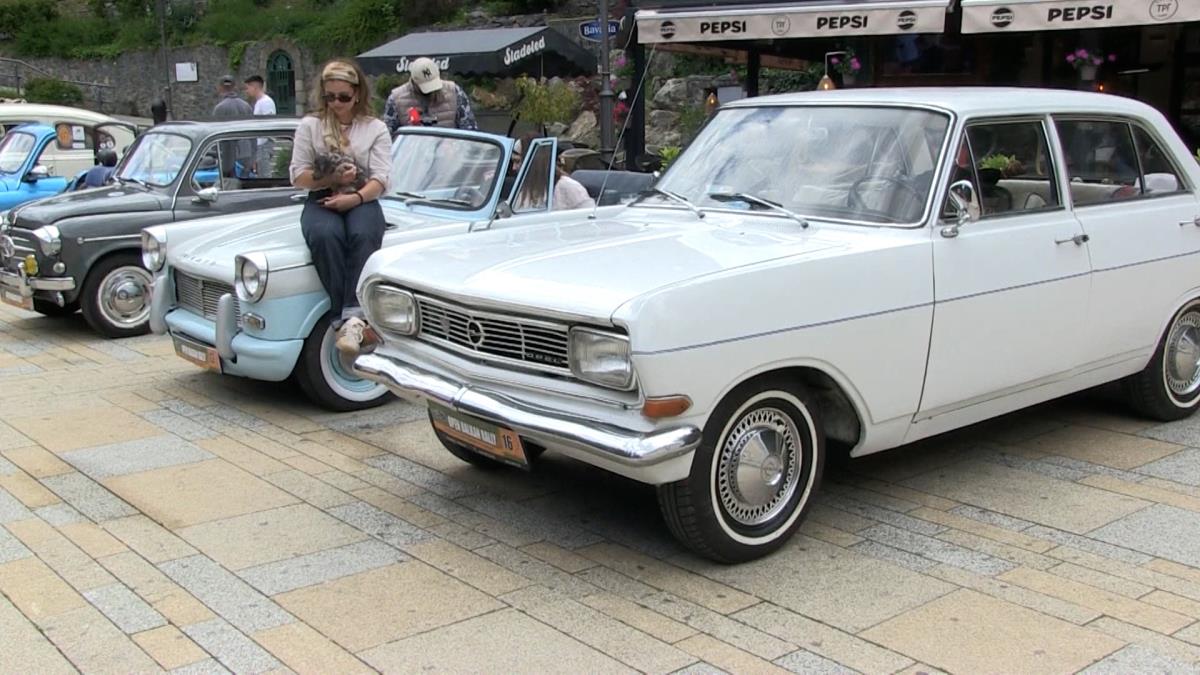 jutarnji clean.01_16_47_17.Still012.jpg