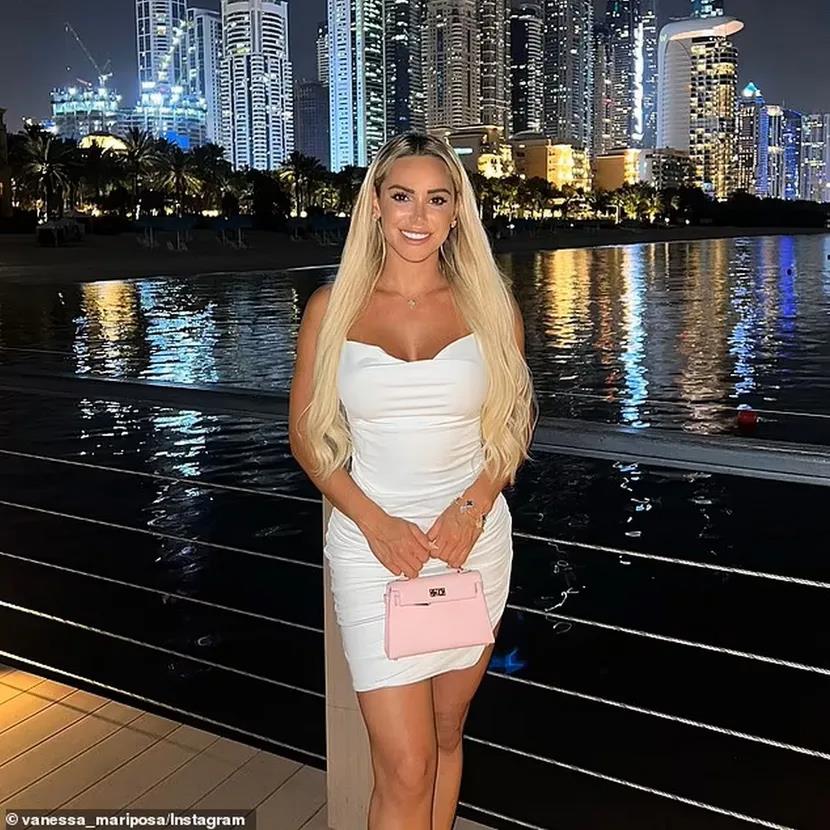 vanessa-mariposa3-830x0 copy.jpg