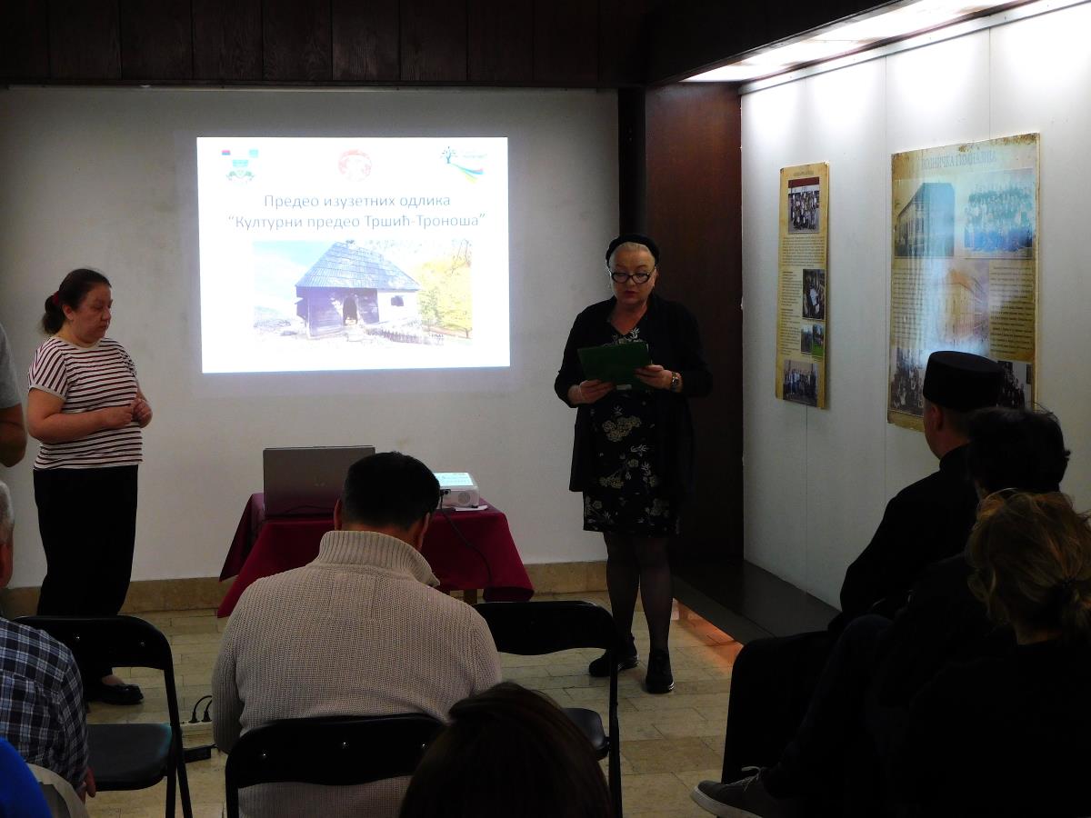 LOZNICA -Predstavili plan.JPG