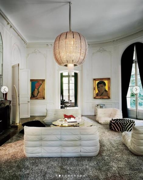 Vila Lenija Kravica 2.png