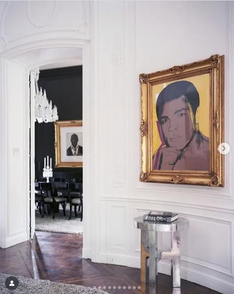 Vila Lenija Kravica 1.png