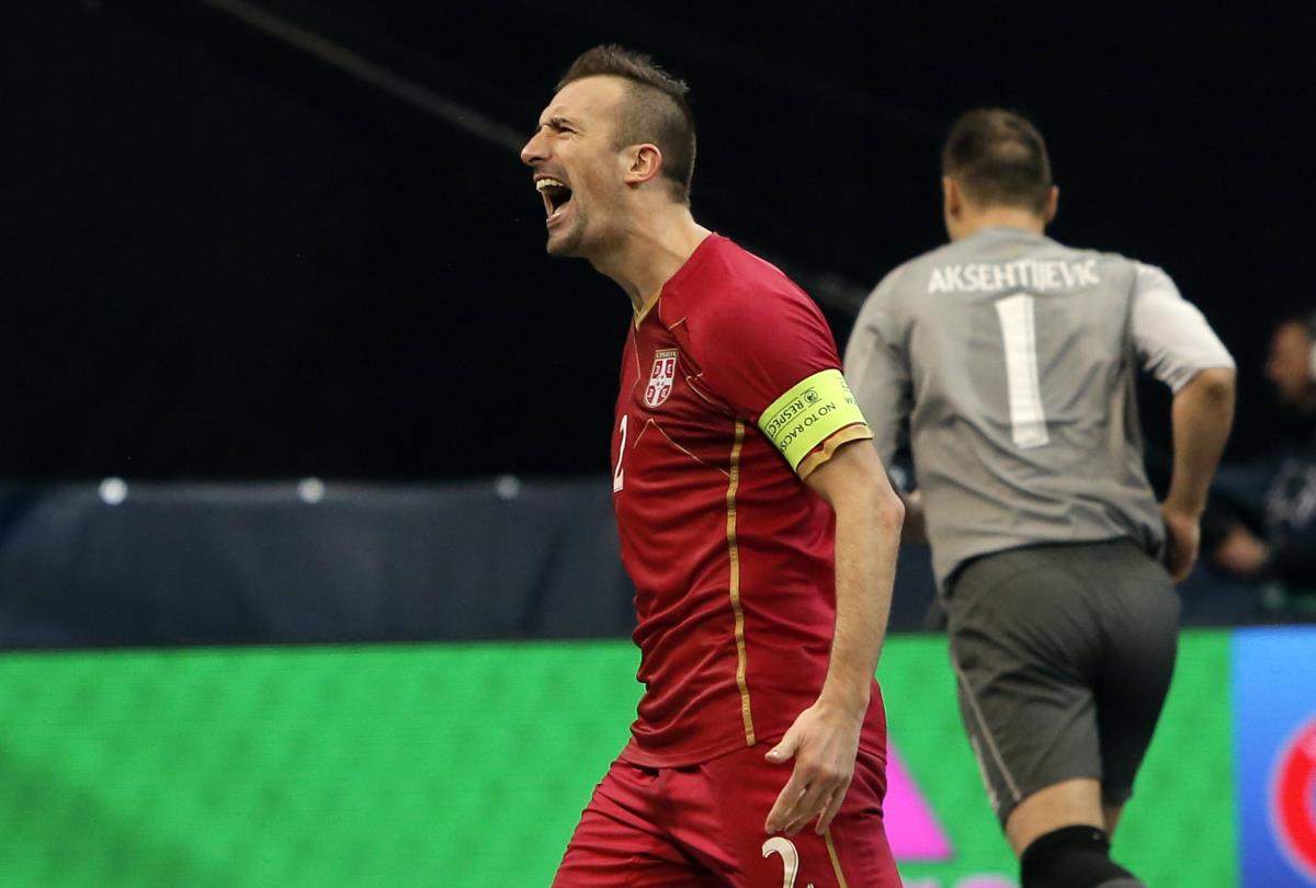 Perić se raduje na terenu FOTO Peđa Milosavljević Starsport.JPG