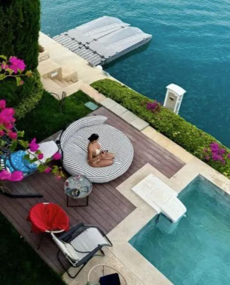 Katarina Grujić napravila dar-mar na Kipru