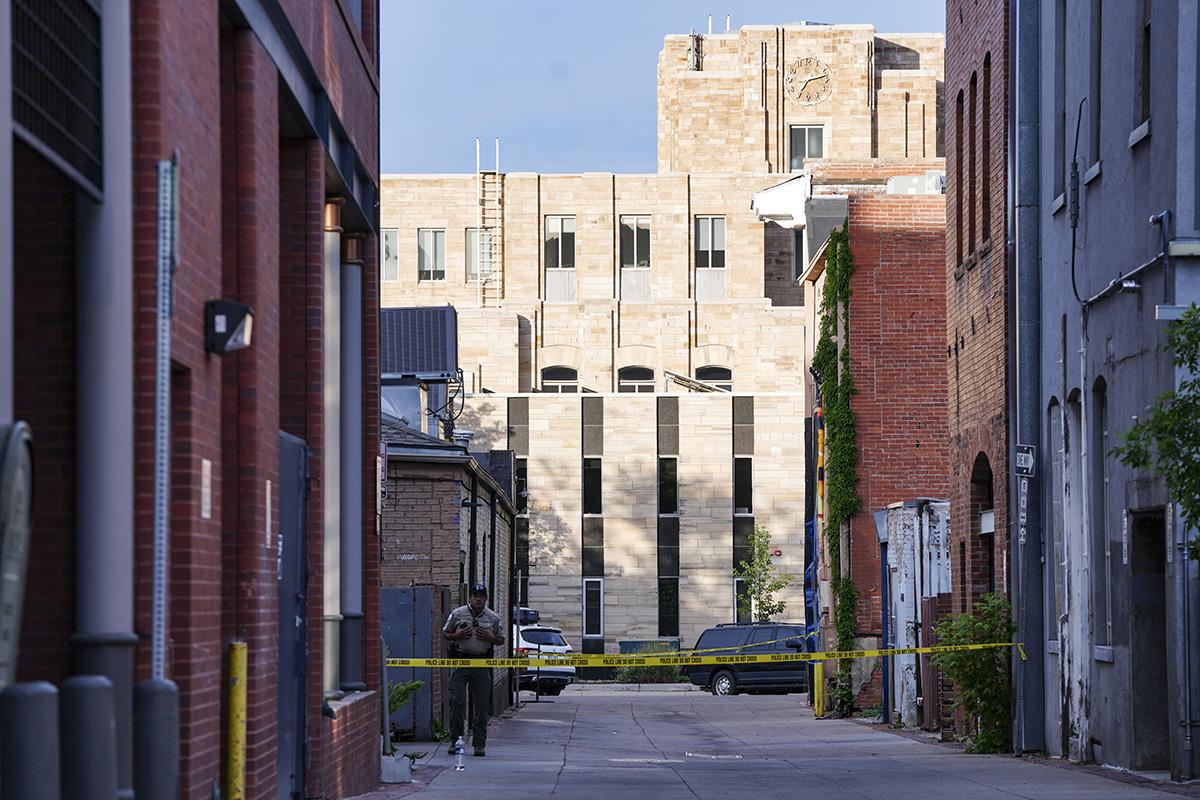 vsna16 EPA Rebecca Slezak.jpg