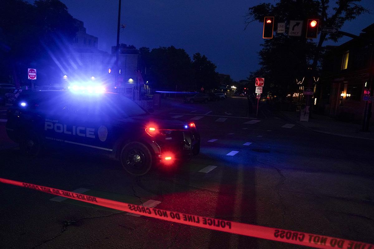 vsna08 EPA Rebecca Slezak.jpg