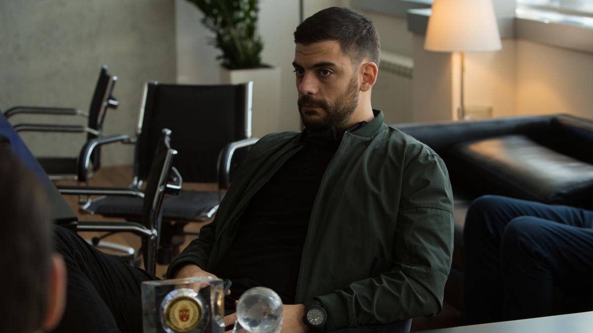 SERIJA “DRŽAVNI SLUŽBENIK” OD 6. JUNA NA KURIR TELEVIZIJI