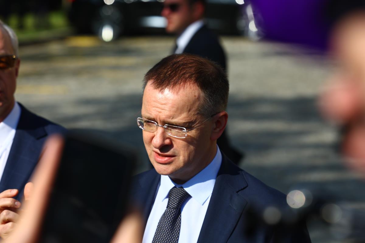 xxx04 EPA Tolga Bozoglu.jpg