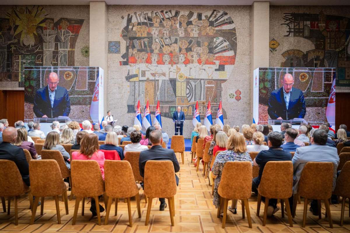 Zlatibor Lončar 4.jpg