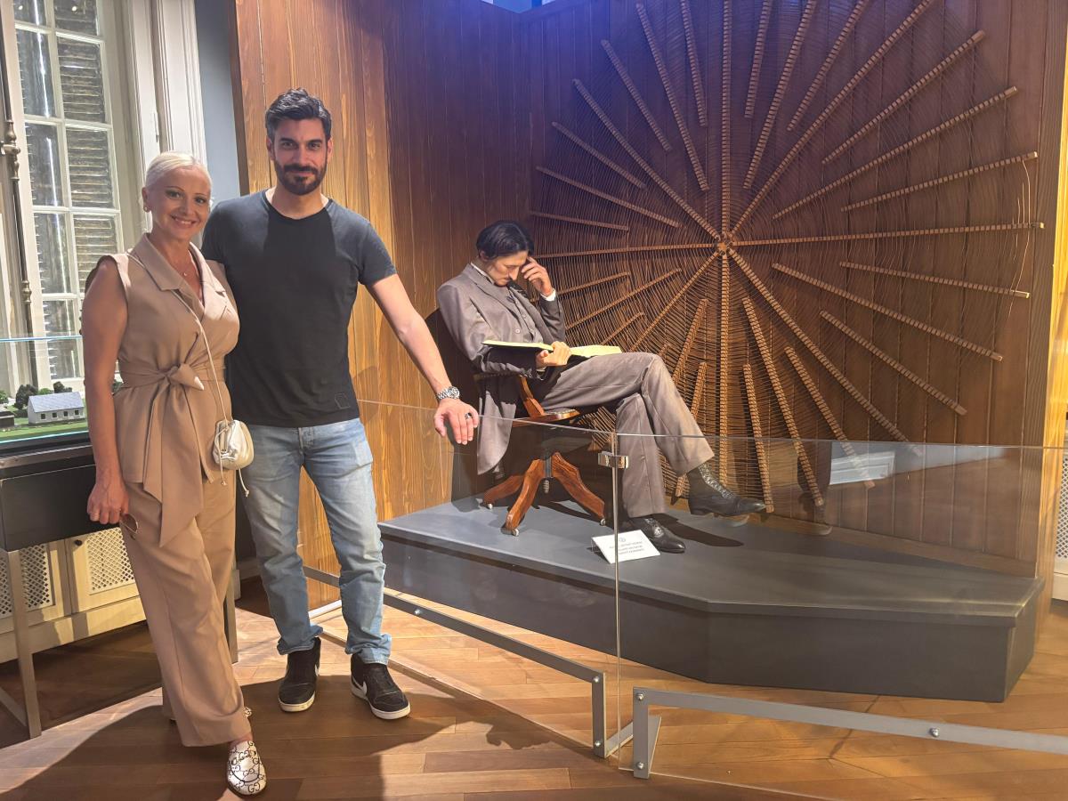 Tesla poseta muzeju.jpeg