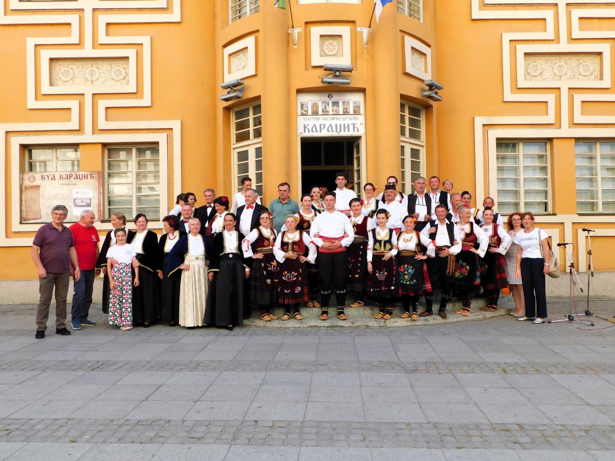 LOZNICA - Godine su prolazile.JPG