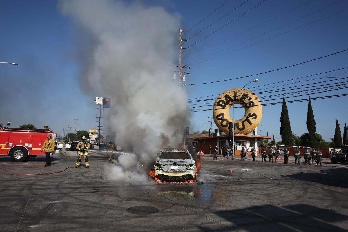 x13 EPA Allison Dinner.jpg