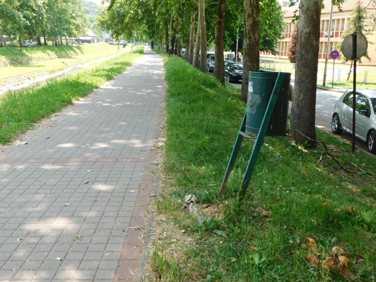 LOZNICA - Često na meti huligana.JPG