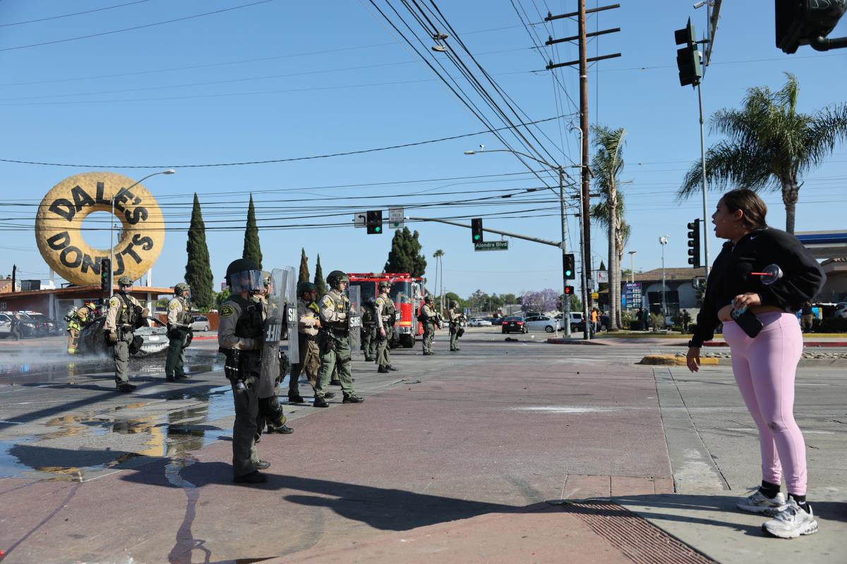 107 EPA Allison Dinner.jpg